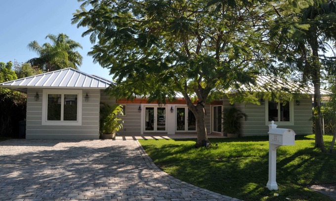 Key Biscayne Villa | Magnificent Furnished Home In A Spectacular Island Location