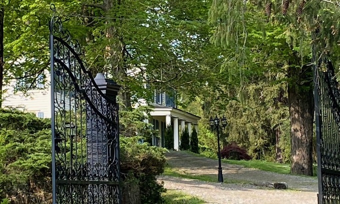 Hopewell Junction House | Magnificent historic mansion on 12 acres