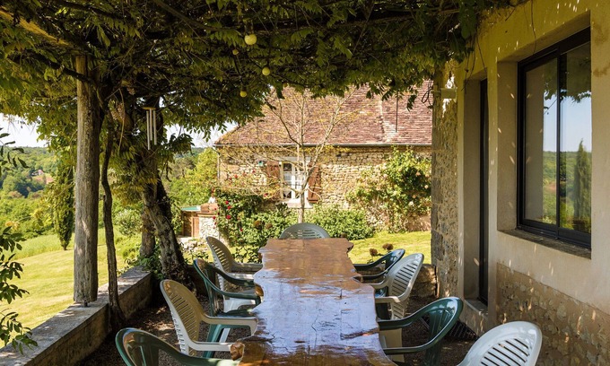 Thenon Other | Magnificent holiday home with pool in Thenon