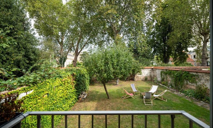 Saint-Louis House | Magnificent house with garden in Versailles - Paris