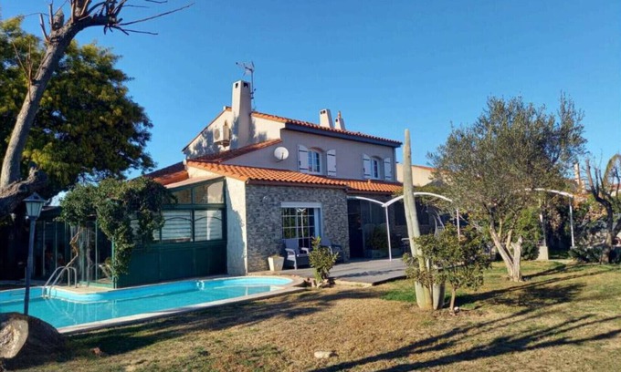 Elne Ski Chalet | Magnificent house with swimming pool and spa 5 minutes from the beaches