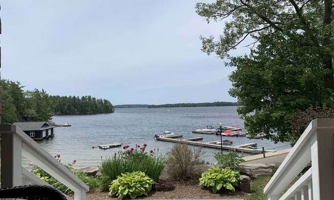 Windermere Cottage | Magnificent Lakefront Cottage @ Windermere