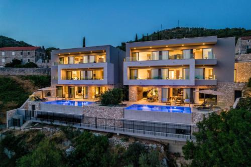 Orasac Villa | Magnificent Orasac Villa 5 Bedrooms Orasac Splendor Villa Stunning Sea & Island Views Gym
