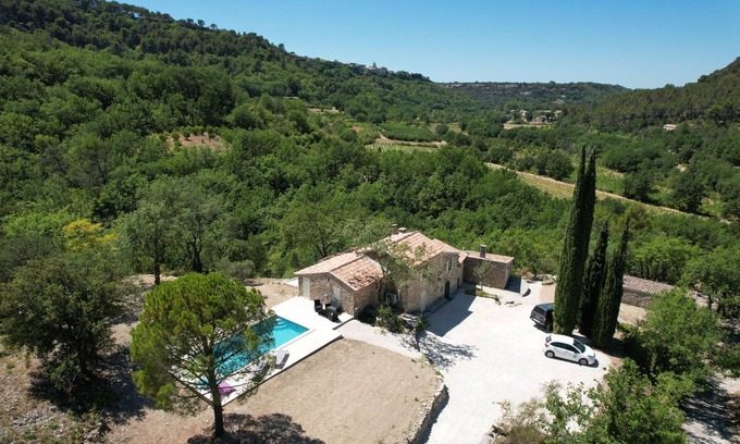 Venasque Other | MAGNIFICENT RESTORED MAS WITH VIEW ON THE HEIGHTS OF VENASQUE