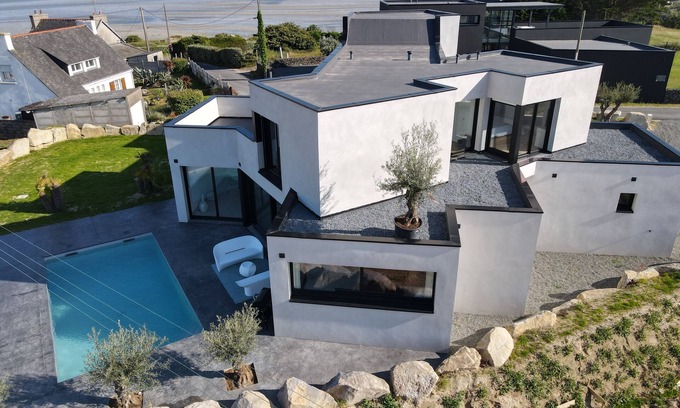 Plouneour-Brignogan-Plages House | Magnificent Sea View Villa with Swimming Pool, Terrace and WIFI