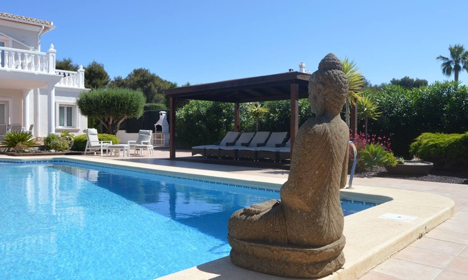 Media Luna Villa | Magnificent Superb 3 Bedroomed Villa With Private Pool