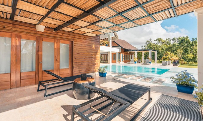 Punta Cana Villa | Magnificent Villa w Private Pool at Yarari