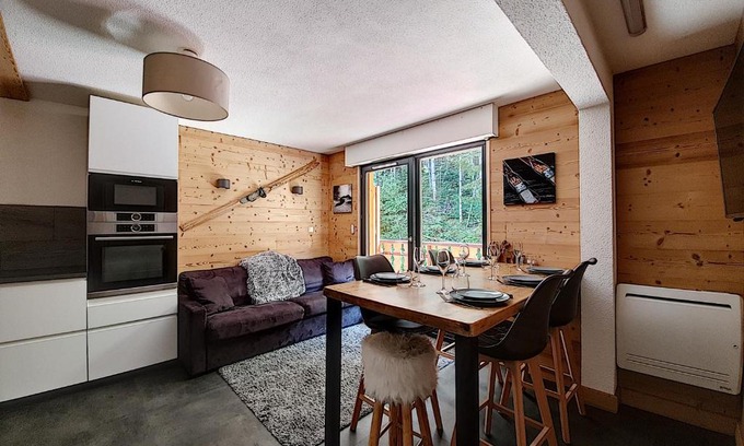 Saint-Jean-dʼAulps Apartment | MAGNIFIQUE APPARTEMENT REFAIT à NEUF - CALME - 2 Chambres - 6 Personnes - Vue Montagne GRAND CERF 65