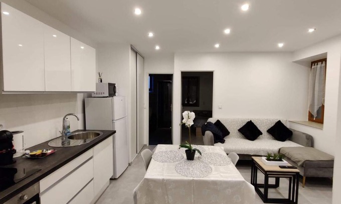 Saint-Jean-de-Maurienne Apartment | Magnifique appartement avec terrasse privée
