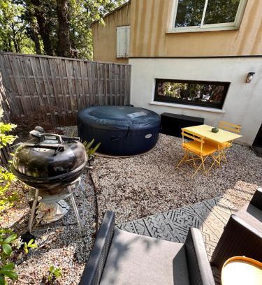 Saint-Martin-de-Londres Apartment | Magnifique cocon sous les chênes