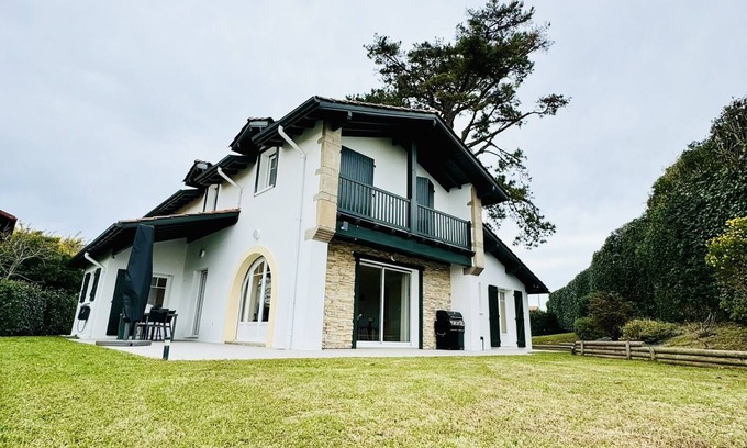 Bidart Villa | Magnifique Maison Moderne à Bidart - 15min à Pieds du Centre et de la Plage