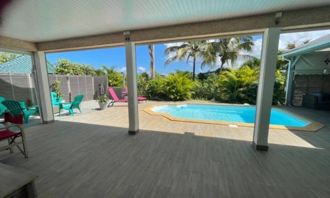 Sainte-Rose Villa | MAGNIFIQUE VILLA AVEC PISCINE ET JARDIN