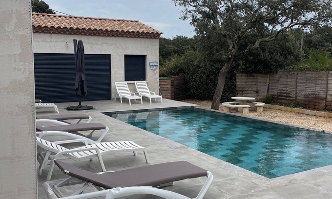 Caissargues Villa | Magnifique Villa Neuve Avec Piscine à Débordement