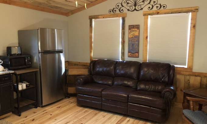 Johnson City Cabin | Magnolia Cabin