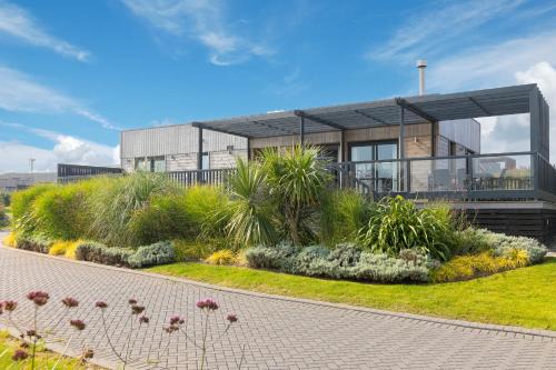 Portreath House | Magnolia