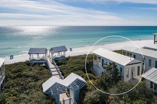 Seaside House | Magnolia Honeymoon Cottage