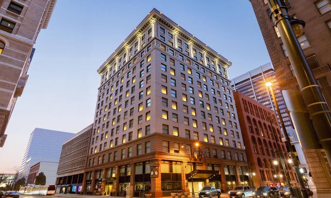 Downtown Denver Hotel | Magnolia Hotel Denver, A Tribute Portfolio Hotel