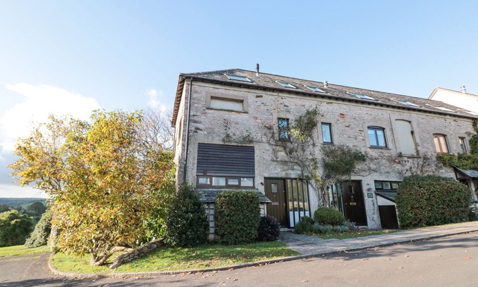 Dittisham Cottage | MAGNOLIA HOUSE, pet friendly, country holiday cottage in Dittisham
