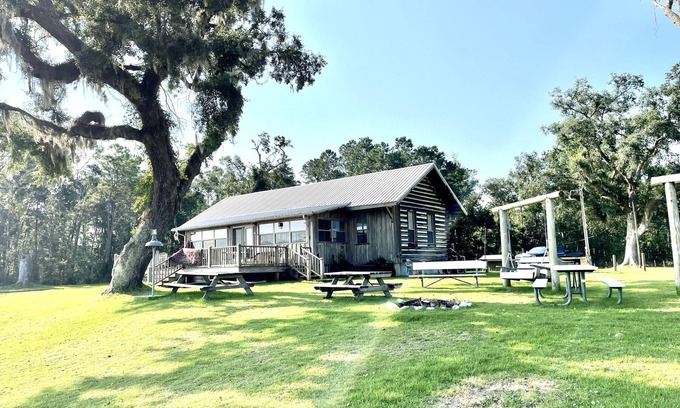 Foley Cabin | Magnolia Springs River Log Cabin- Alabama Paradise