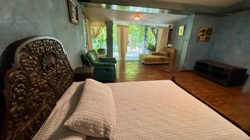 Leon Hotel | Magnolias Jardin & Boutique Suites