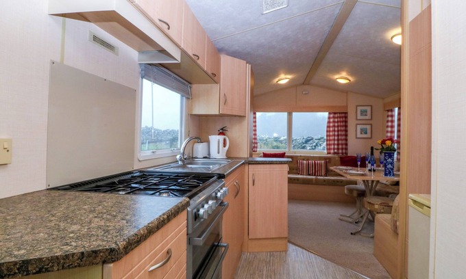 Llanllyfni Cottage | MAGNUM, pet friendly, with a garden in Penygroes