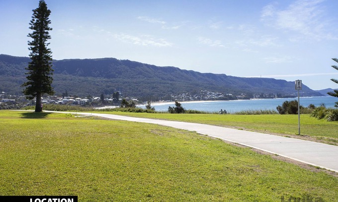 Bulli Apartment | Mahalo Salt Studio - 150m to Sandon Point beach