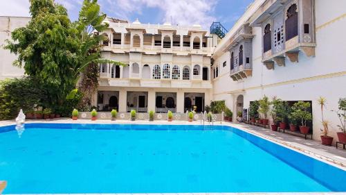 Udaipur City Centre Hotel | Mahendra Prakash