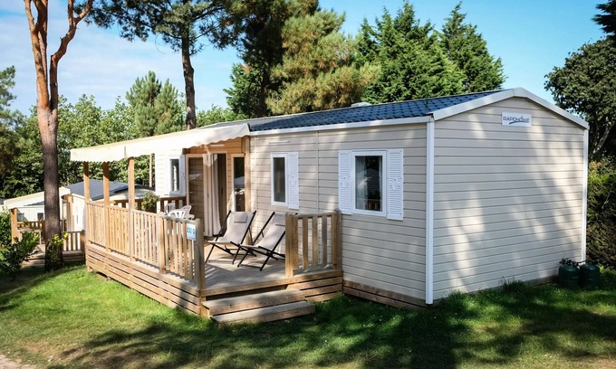 Sainte-Nathalene House | Maillac campsite * - 5-room mobile home for 10 people