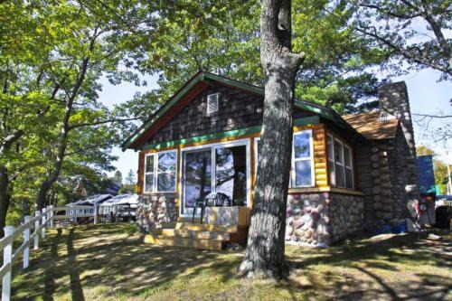 Carp Lake House | Main Cabin - STARRY NIGHTS cabin