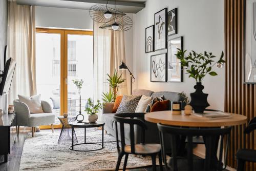Warszawskie Apartment | Main Station Art Apartment