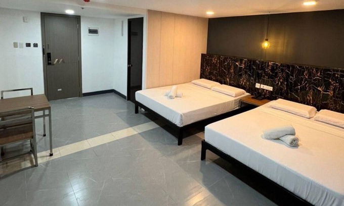 Pasay Hotel | Maine City Residences Tramo