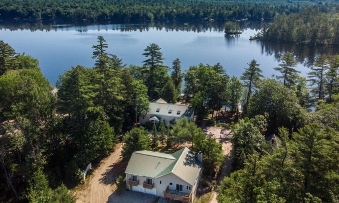 Bridgton House | MAINE WATERFRONT + MOUNTAIN COMPOUND SLEEPS 50!
