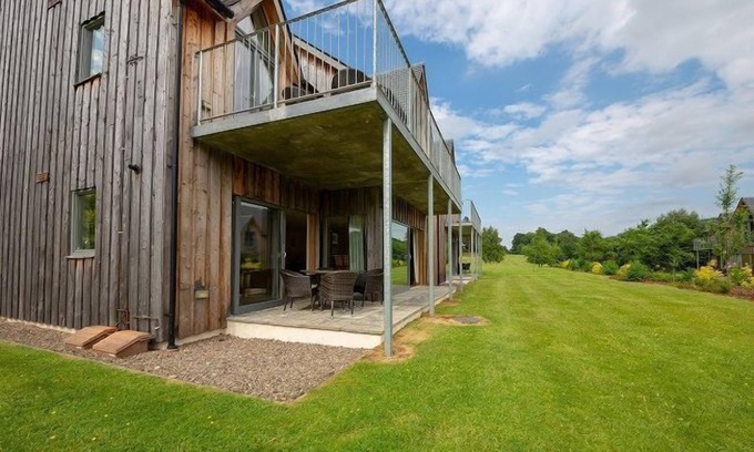 Kenmore Apartment | Mains of Taymouth, Kenmore ~ 5* No. 5 The Gallops - Downstairs property - sleeps 4 guests in 2 bedr