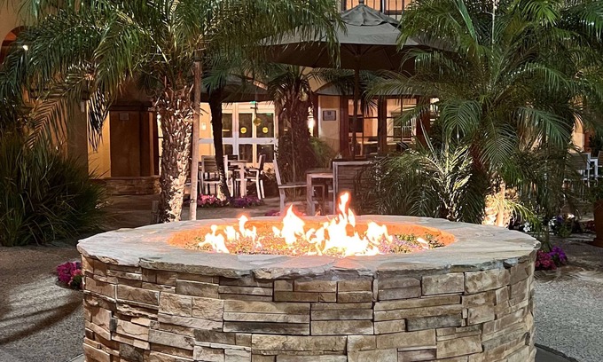 Santa Ana Hotel | MainStay Suites John Wayne Airport by Choice Hotels