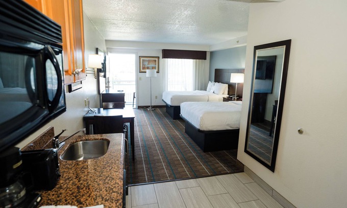 Knoxville Hotel | MainStay Suites Knoxville North I-75