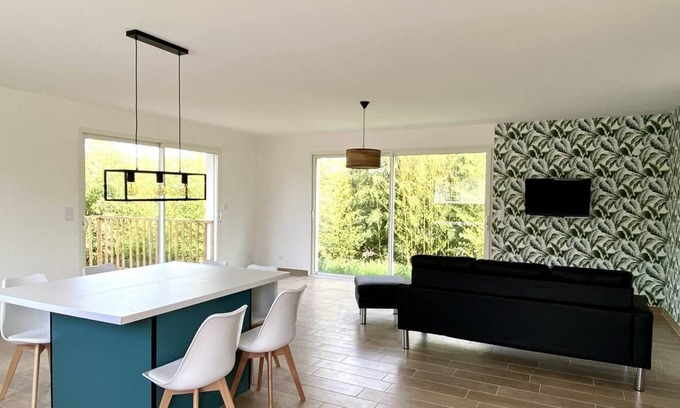 Rigarda House | Maion 4 Faces Avec Jardin, Terrasse ET Jaccuzi AU Calme