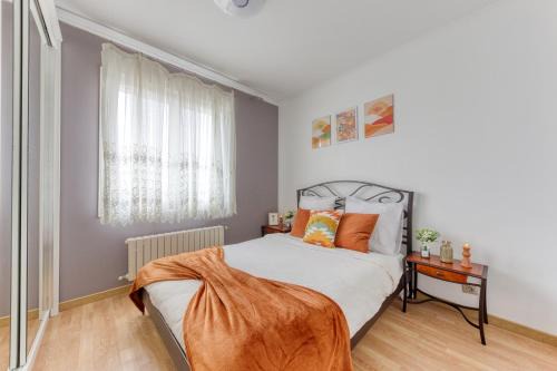 Noisy-le-Sec Apartment | Maison Évasion Panoramique entre Paris et Disney