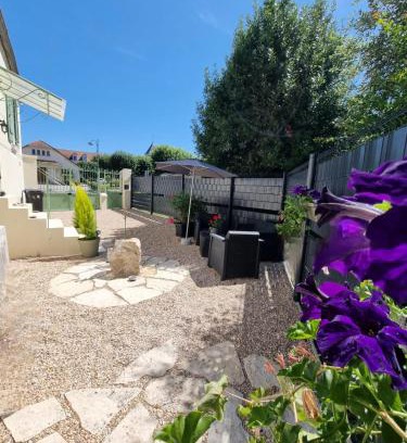 Mareuil-les-Meaux House | Maison 15 minutes de Disney le refuge des contes Parking gratuit Wifi