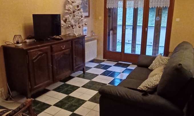 Cornimont House | Maison 3 Appartements Accueille Jusqu'à 15 Personnes