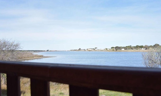 Les Ayguades House | Maison 3 pièces, piscine, parking, 6 pers - Gruissan - FR-1-229-833