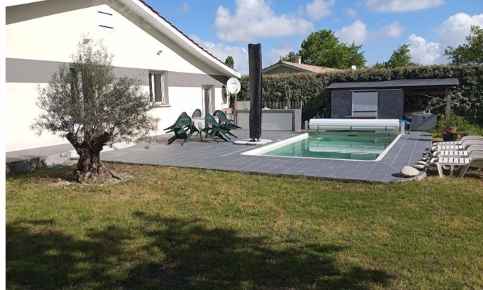 Talais House | Maison 7 Personnes sur Terrain 1000m Avec Piscine Chauffée