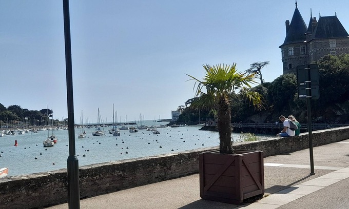 Loire-Atlantique House | Maison 90m2 Avec Terrain Clos et Accès Direct à la Mer. Idéal Pour Famille