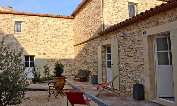 Issirac House | Maison Aiguèze - Domaine de Coulon