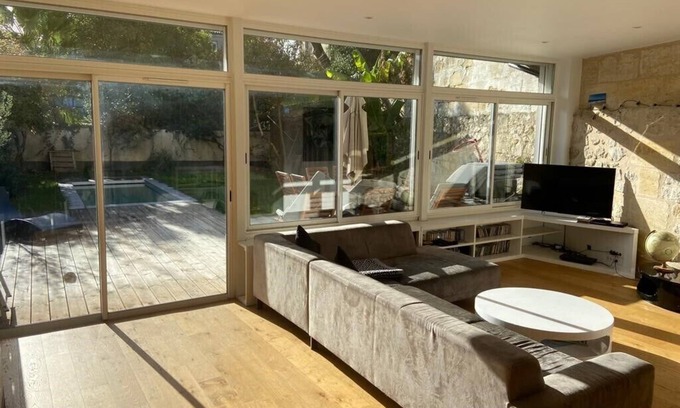 Saint Seurin - Fondaudege House | Maison Avec Piscine Pour 6 Personnes, au Calme