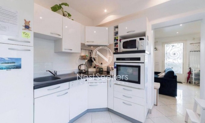 Joinville-le-Pont House | Maison Avec Terrasse à 2 Mins à Pied des Bords de Marne