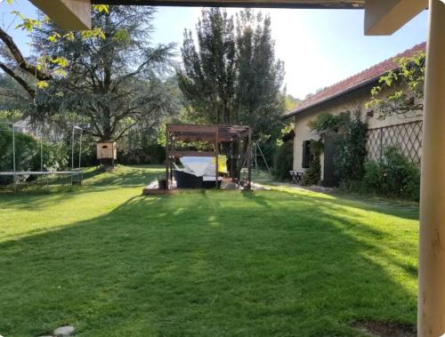 Aix-les-Bains Ski Chalet | Maison chalet au calme avec jardin