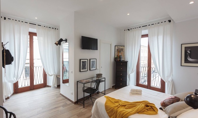 Rione XVI Ludovisi House | Maison Coquette