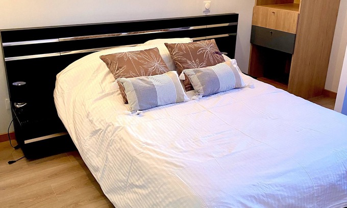 Meyzieu Nord Ouest Bed & Breakfast | Maison Cosyli