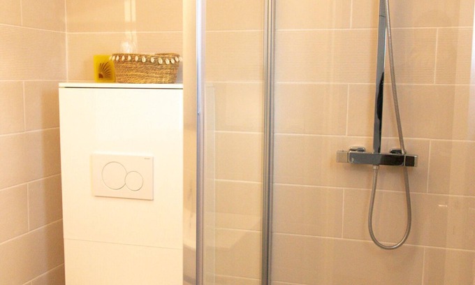 Caffiers Bed & Breakfast | Maison D'hôte La Ferme Du Grand Air - Family Room with Private Bathroom
