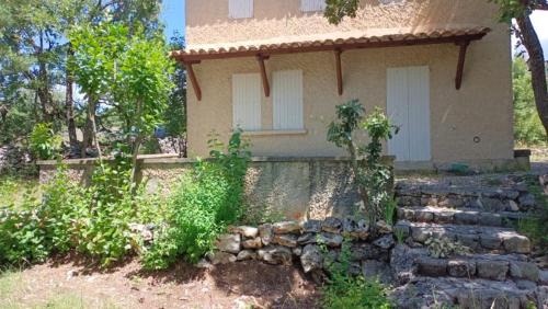 Monieux House | maison de 4000m2
